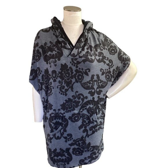 Soma Divine Terry Pocket Poncho Tunic XS Black Gray Floral Hood Oversize 161D - Picture 2 of 8
